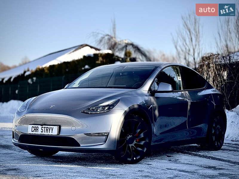 Внедорожник / Кроссовер Tesla Model Y 2023 в Стрые