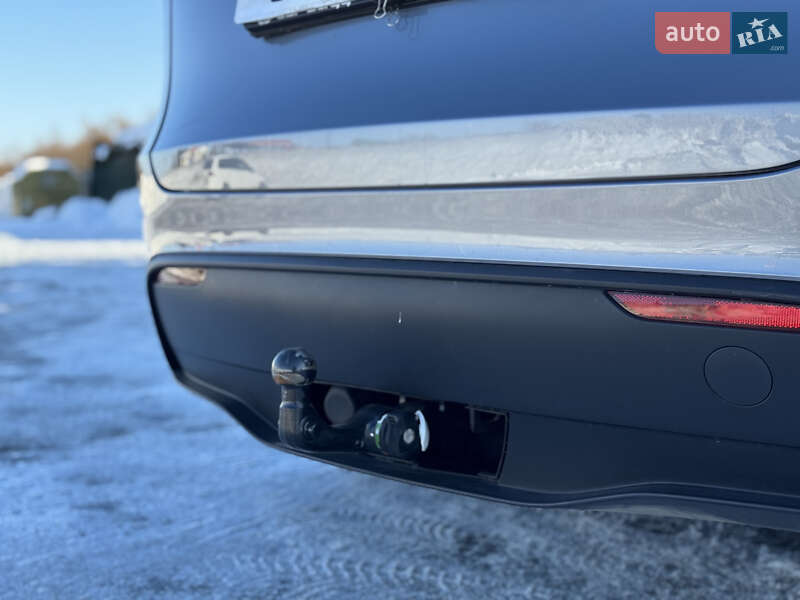 Внедорожник / Кроссовер Tesla Model Y 2023 в Стрые