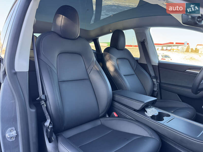 Внедорожник / Кроссовер Tesla Model Y 2023 в Стрые