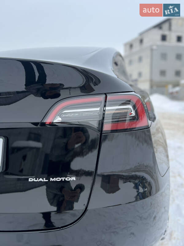 Внедорожник / Кроссовер Tesla Model Y 2021 в Ивано-Франковске