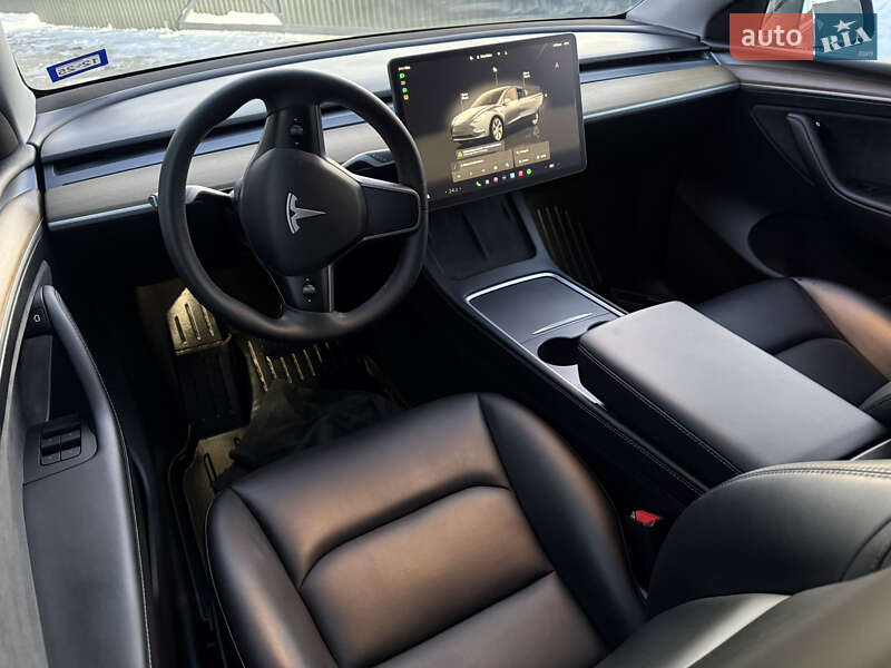 Внедорожник / Кроссовер Tesla Model Y 2022 в Львове