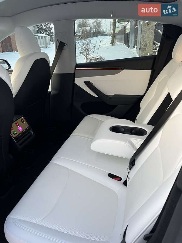 Внедорожник / Кроссовер Tesla Model Y 2025 в Харькове