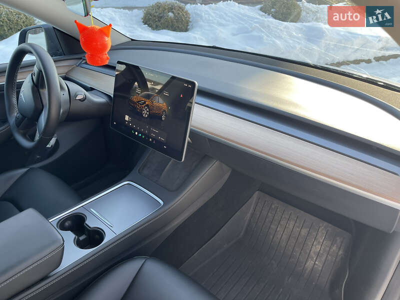 Внедорожник / Кроссовер Tesla Model Y 2023 в Стрые фото 36 Внедорожник / Кроссовер Tesla Model Y 2023 в Стрые