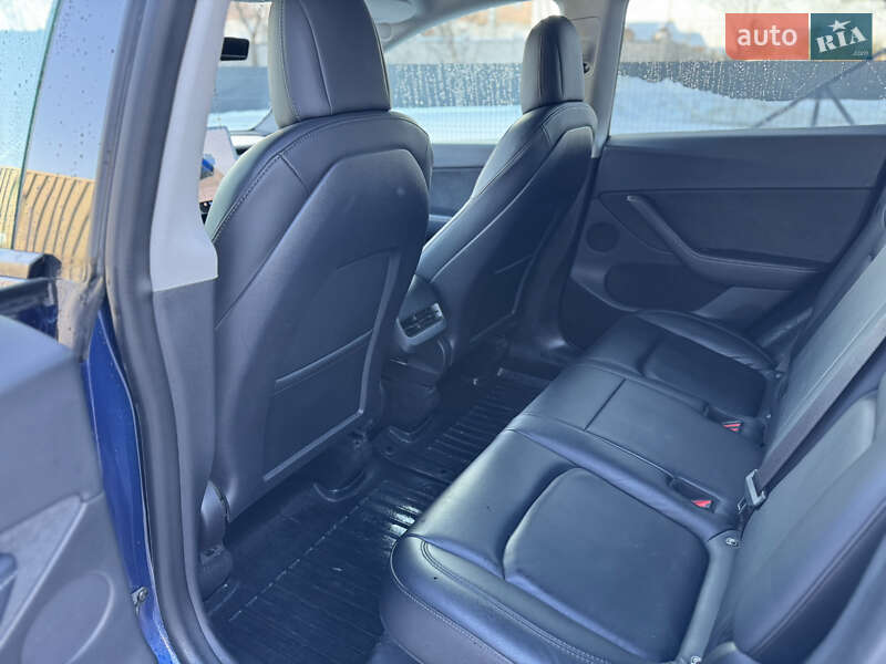 Позашляховик / Кросовер Tesla Model Y 2022 в Львові