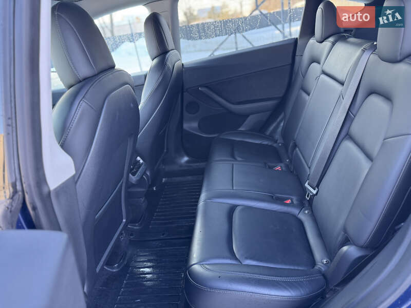 Позашляховик / Кросовер Tesla Model Y 2022 в Львові