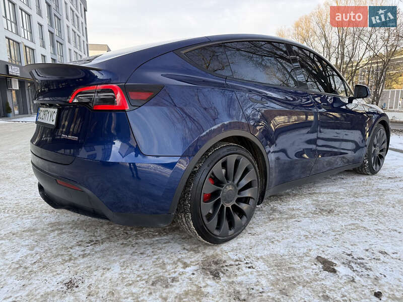 Внедорожник / Кроссовер Tesla Model Y 2021 в Каменец-Подольском