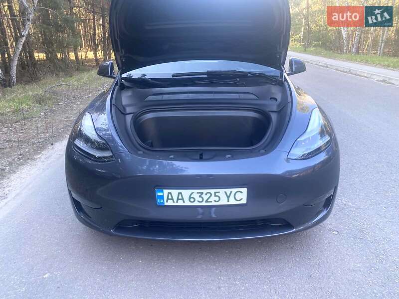Позашляховик / Кросовер Tesla Model Y 2023 в Києві фото 4 Позашляховик / Кросовер Tesla Model Y 2023 в Києві