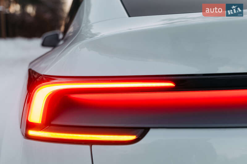 Внедорожник / Кроссовер Tesla Model Y 2025 в Киеве фото 2 Внедорожник / Кроссовер Tesla Model Y 2025 в Киеве