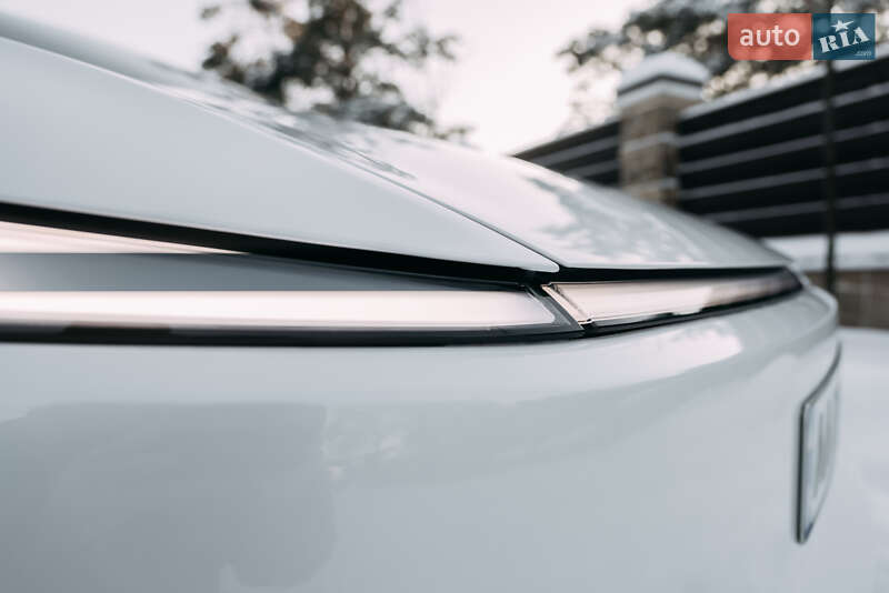 Внедорожник / Кроссовер Tesla Model Y 2025 в Киеве фото 6 Внедорожник / Кроссовер Tesla Model Y 2025 в Киеве