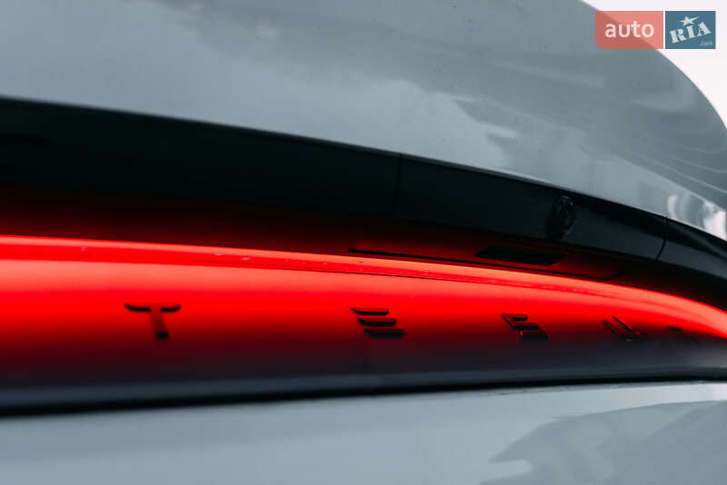 Внедорожник / Кроссовер Tesla Model Y 2025 в Киеве фото 12 Внедорожник / Кроссовер Tesla Model Y 2025 в Киеве