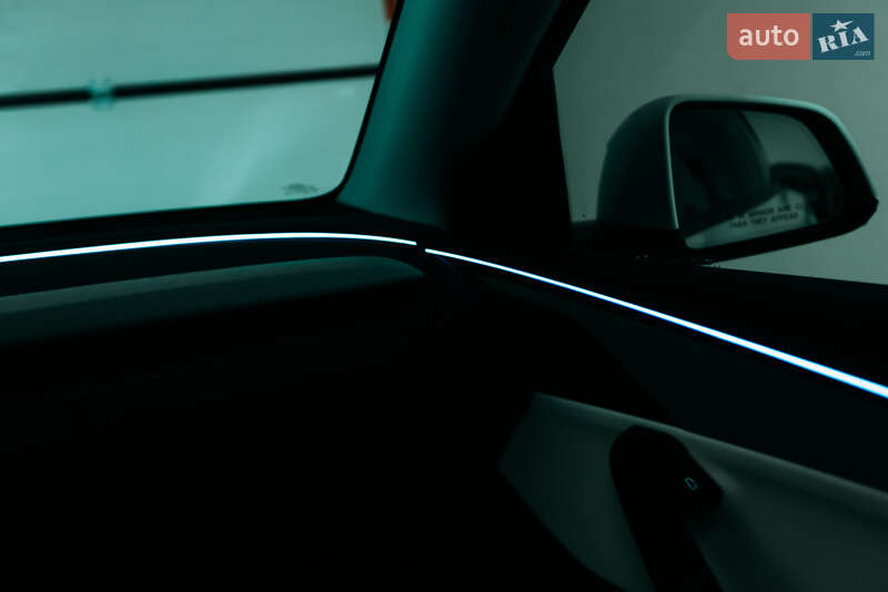Внедорожник / Кроссовер Tesla Model Y 2025 в Киеве фото 41 Внедорожник / Кроссовер Tesla Model Y 2025 в Киеве