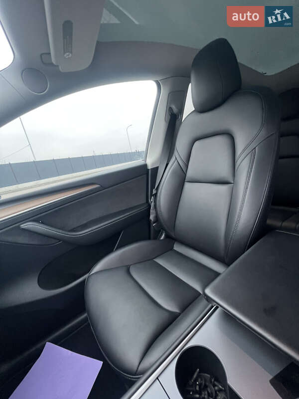 Позашляховик / Кросовер Tesla Model Y 2023 в Луцьку