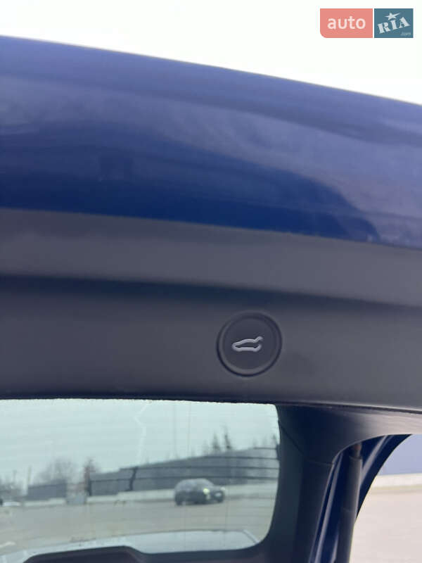 Позашляховик / Кросовер Tesla Model Y 2023 в Луцьку