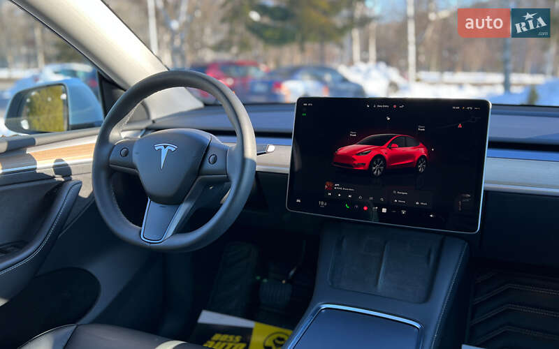 Позашляховик / Кросовер Tesla Model Y 2022 в Львові