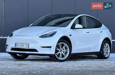 Внедорожник / Кроссовер Tesla Model Y 2024 в Киеве