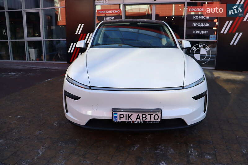 Внедорожник / Кроссовер Tesla Model Y 2025 в Львове фото 4 Внедорожник / Кроссовер Tesla Model Y 2025 в Львове