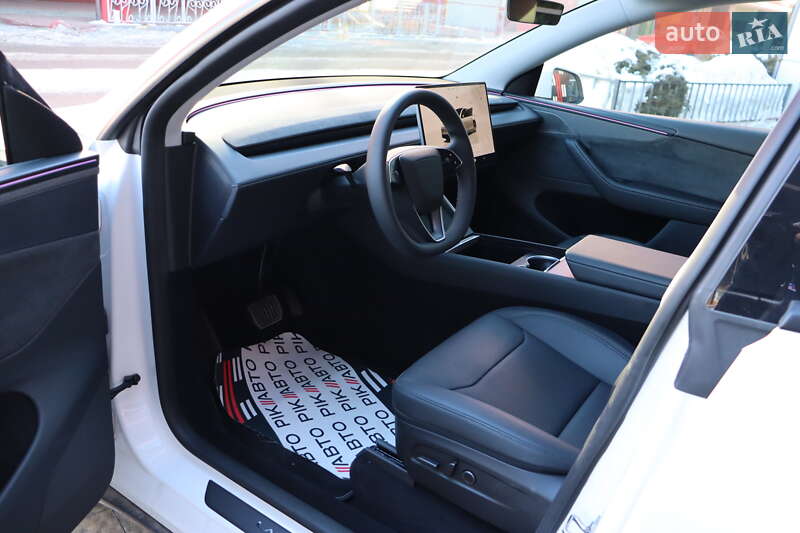 Внедорожник / Кроссовер Tesla Model Y 2025 в Львове фото 10 Внедорожник / Кроссовер Tesla Model Y 2025 в Львове