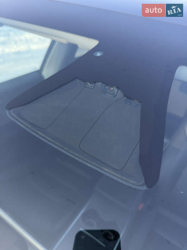 Позашляховик / Кросовер Tesla Model Y 2024 в Вінниці фото 22 Позашляховик / Кросовер Tesla Model Y 2024 в Вінниці