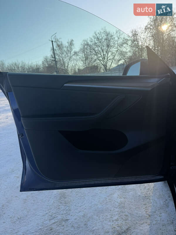 Позашляховик / Кросовер Tesla Model Y 2024 в Вінниці фото 24 Позашляховик / Кросовер Tesla Model Y 2024 в Вінниці