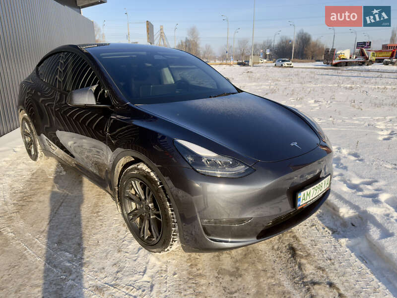 Внедорожник / Кроссовер Tesla Model Y 2024 в Киеве фото 26 Внедорожник / Кроссовер Tesla Model Y 2024 в Киеве