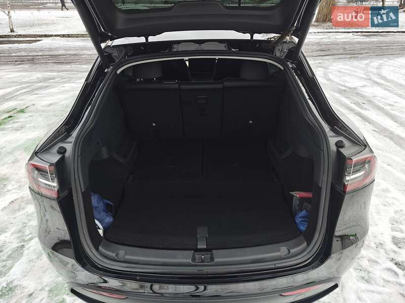 Позашляховик / Кросовер Tesla Model Y 2021 в Дніпрі фото 5 Позашляховик / Кросовер Tesla Model Y 2021 в Дніпрі