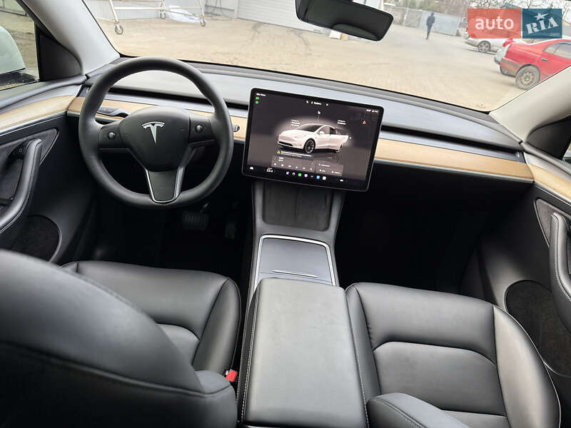 Внедорожник / Кроссовер Tesla Model Y 2022 в Киеве