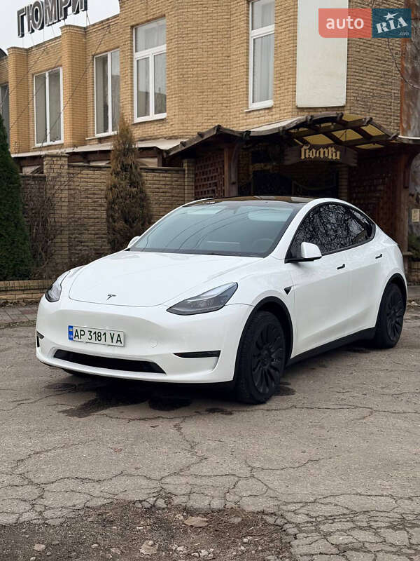 Внедорожник / Кроссовер Tesla Model Y 2024 в Запорожье