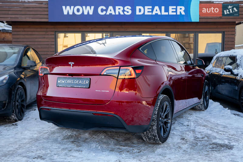 Внедорожник / Кроссовер Tesla Model Y 2024 в Киеве
