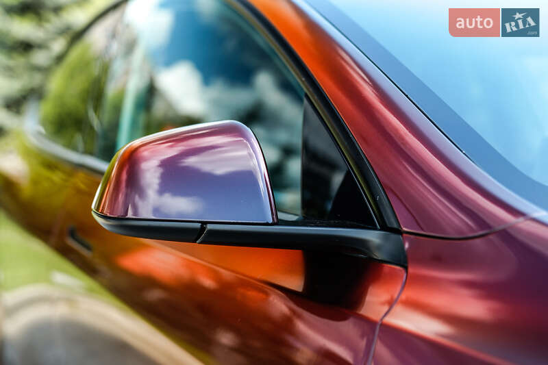 Внедорожник / Кроссовер Tesla Model Y 2024 в Львове