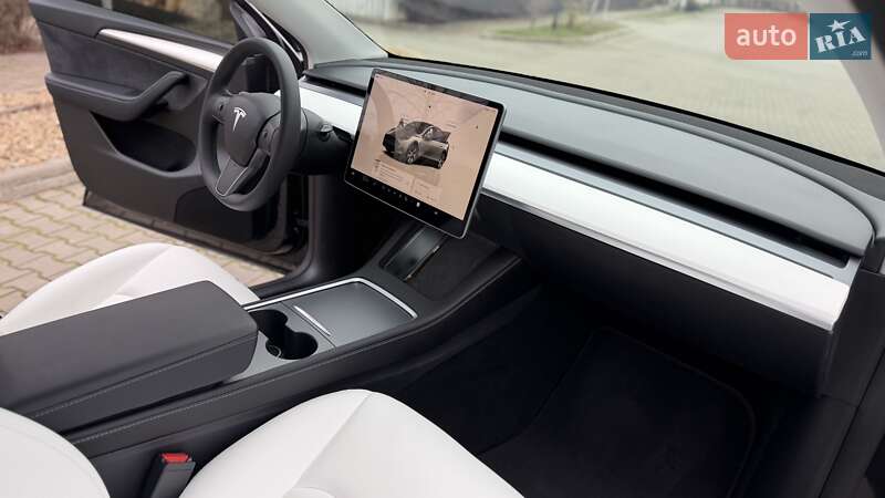 Внедорожник / Кроссовер Tesla Model Y 2024 в Одессе фото 17 Внедорожник / Кроссовер Tesla Model Y 2024 в Одессе