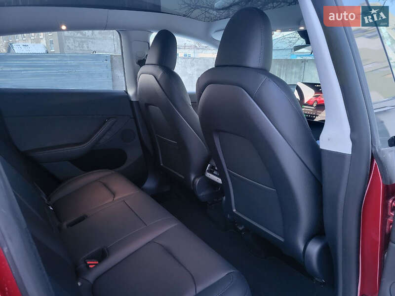 Позашляховик / Кросовер Tesla Model Y 2024 в Харкові фото 14 Позашляховик / Кросовер Tesla Model Y 2024 в Харкові