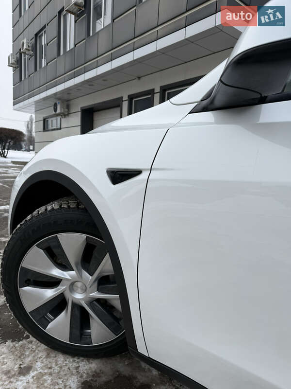 Внедорожник / Кроссовер Tesla Model Y 2021 в Харькове