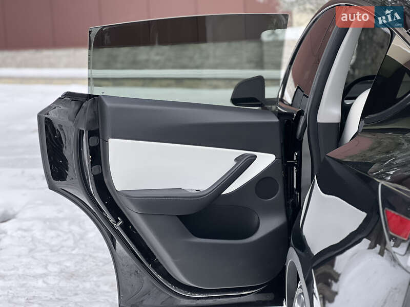 Внедорожник / Кроссовер Tesla Model Y 2020 в Днепре фото 23 Внедорожник / Кроссовер Tesla Model Y 2020 в Днепре