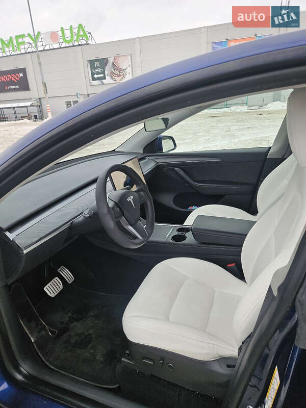 Позашляховик / Кросовер Tesla Model Y 2023 в Запоріжжі фото 14 Позашляховик / Кросовер Tesla Model Y 2023 в Запоріжжі