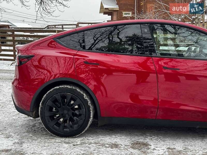 Позашляховик / Кросовер Tesla Model Y 2022 в Києві