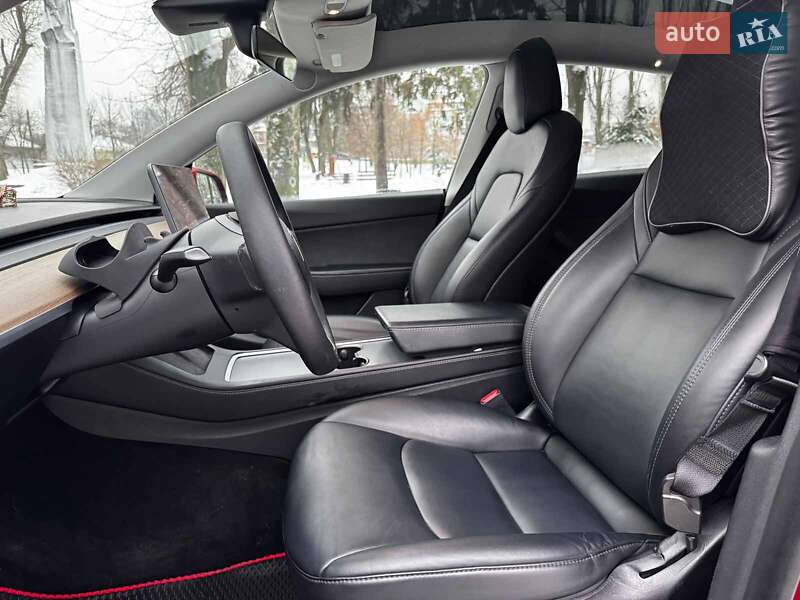 Позашляховик / Кросовер Tesla Model Y 2022 в Києві