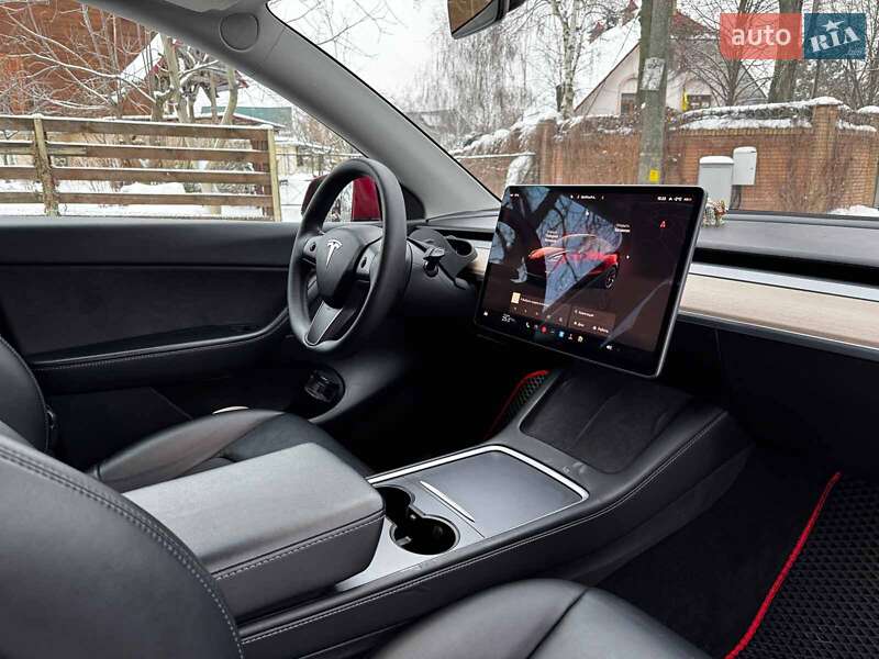 Позашляховик / Кросовер Tesla Model Y 2022 в Києві