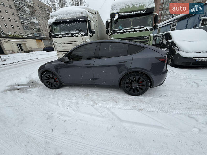 Позашляховик / Кросовер Tesla Model Y 2022 в Дніпрі фото 4 Позашляховик / Кросовер Tesla Model Y 2022 в Дніпрі