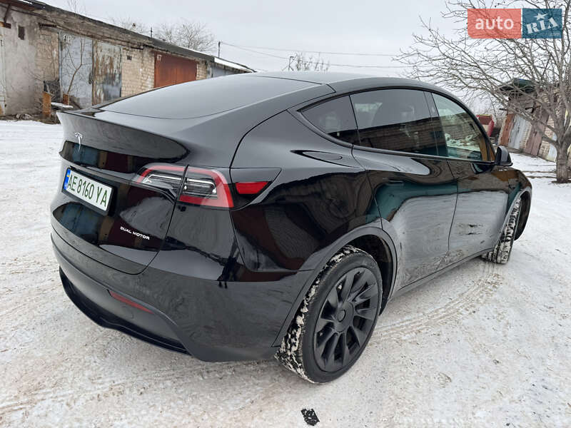 Позашляховик / Кросовер Tesla Model Y 2024 в Кривому Розі