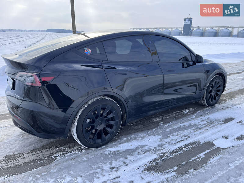 Позашляховик / Кросовер Tesla Model Y 2023 в Києві