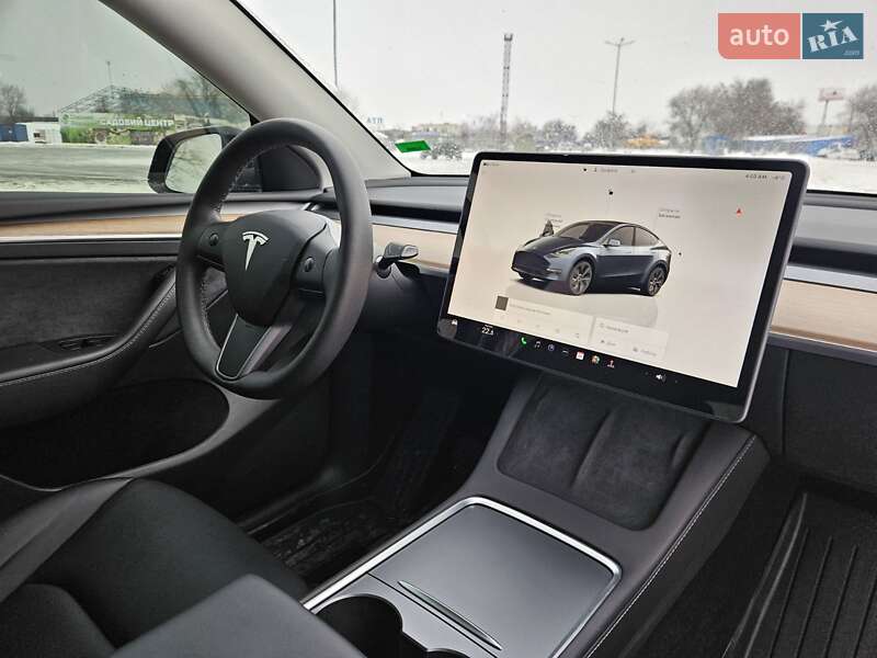 Позашляховик / Кросовер Tesla Model Y 2024 в Дніпрі