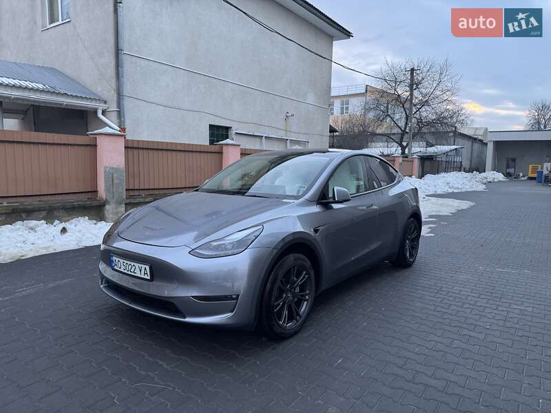 Позашляховик / Кросовер Tesla Model Y 2024 в Ужгороді фото 15 Позашляховик / Кросовер Tesla Model Y 2024 в Ужгороді
