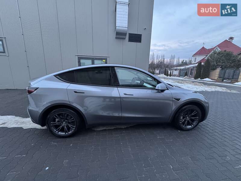 Позашляховик / Кросовер Tesla Model Y 2024 в Ужгороді фото 14 Позашляховик / Кросовер Tesla Model Y 2024 в Ужгороді