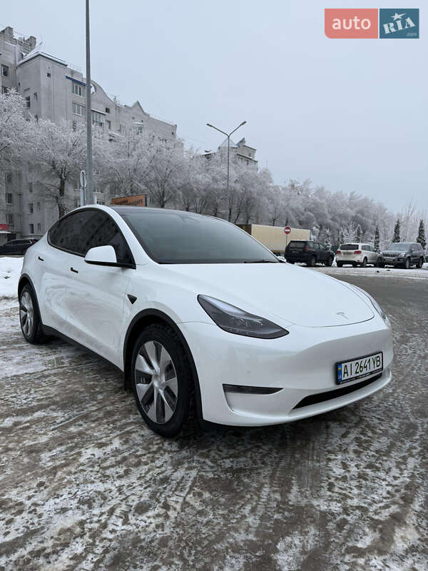 Tesla Model Y 2022