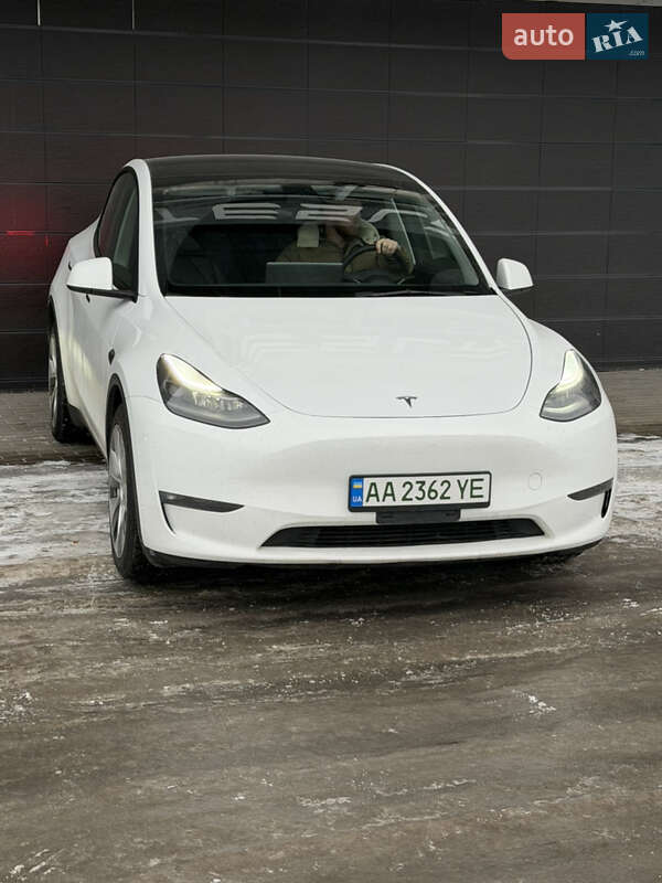 Позашляховик / Кросовер Tesla Model Y 2023 в Києві