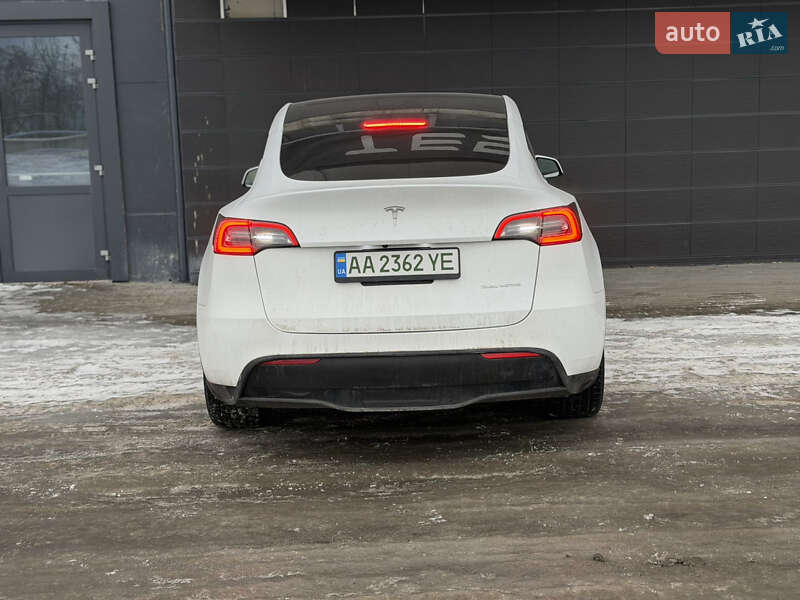 Позашляховик / Кросовер Tesla Model Y 2023 в Києві