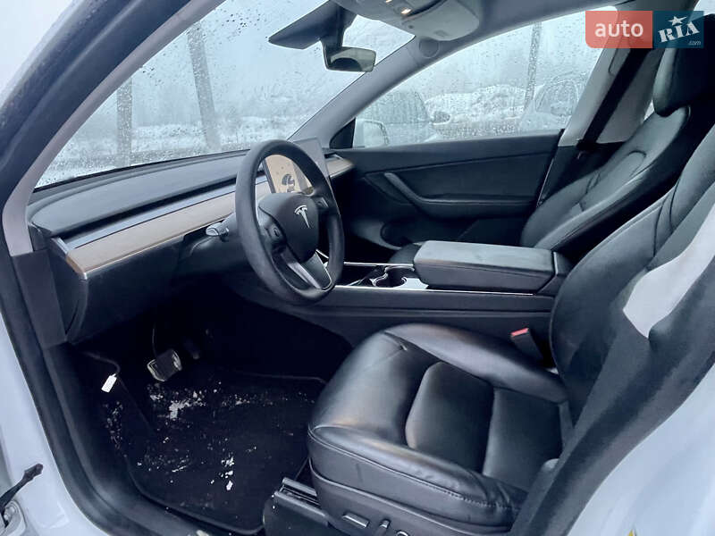 Позашляховик / Кросовер Tesla Model Y 2021 в Львові