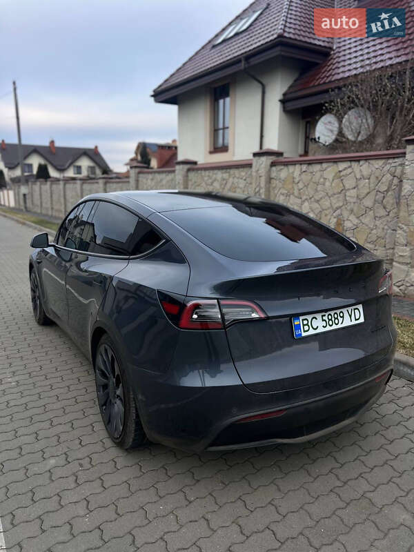 Внедорожник / Кроссовер Tesla Model Y 2021 в Львове