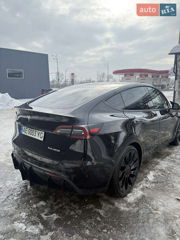 Позашляховик / Кросовер Tesla Model Y 2022 в Дніпрі