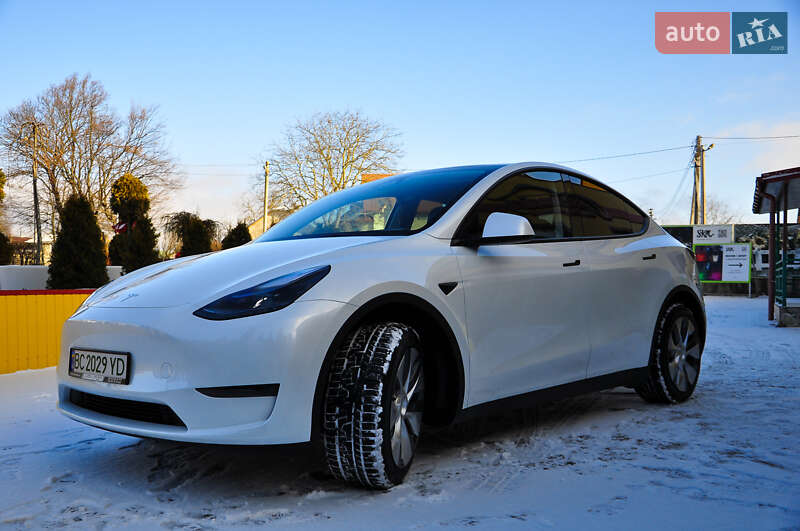 Позашляховик / Кросовер Tesla Model Y 2024 в Трускавці фото 24 Позашляховик / Кросовер Tesla Model Y 2024 в Трускавці